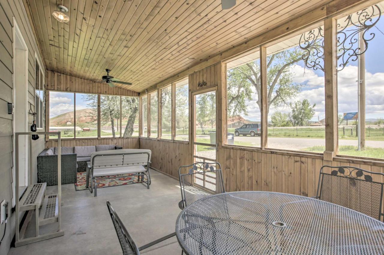 Idyllic Gem Screened Porch, Half Mi To River! Термополис Екстериор снимка